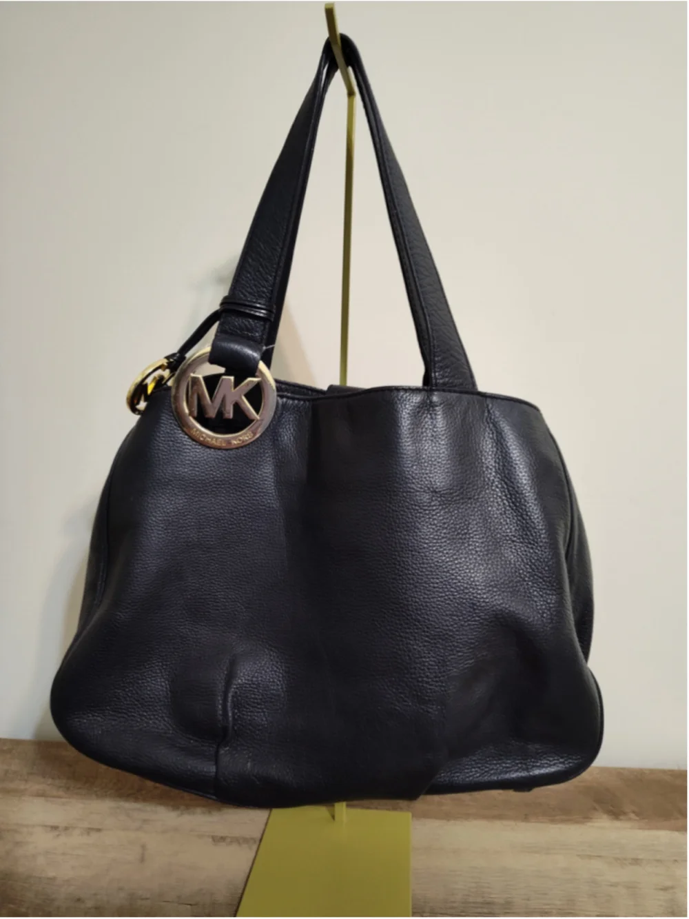 Women's Michael Kors Black Leather Shoulder Bag One Size